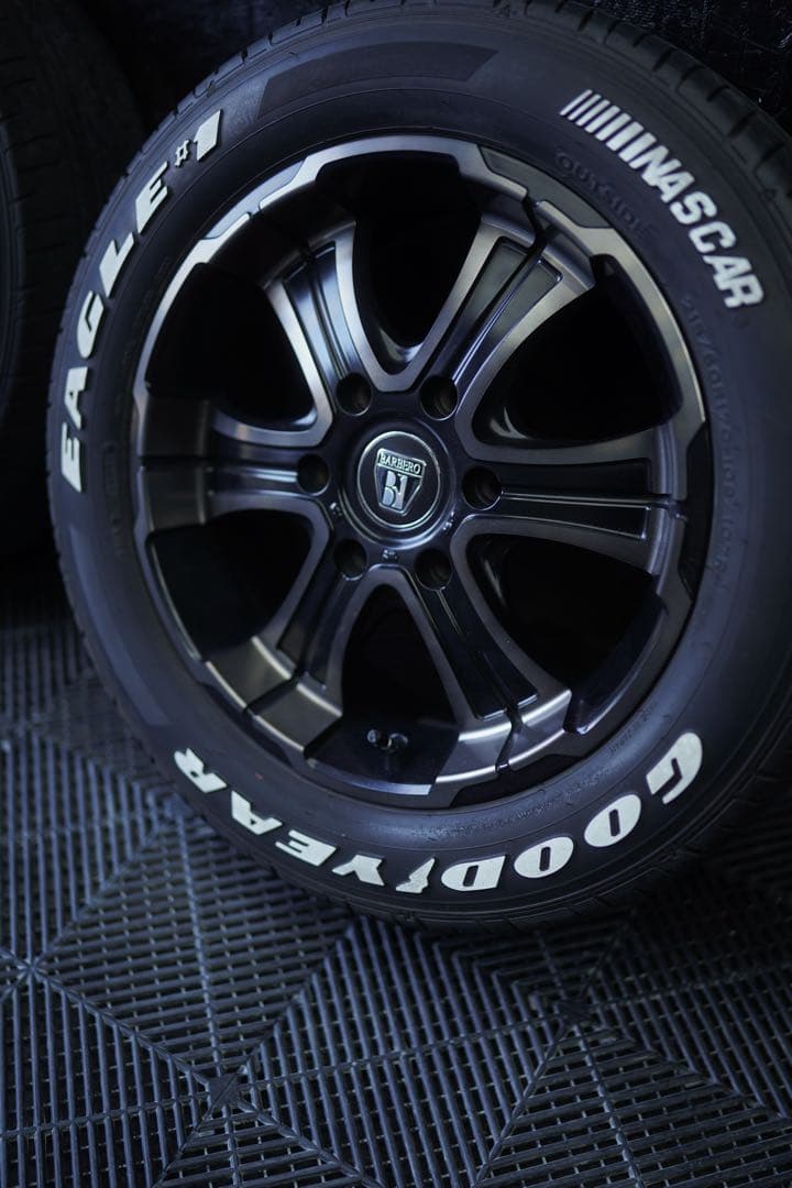 BARBERO ハイエース ホイール グッドイヤー 17インチ