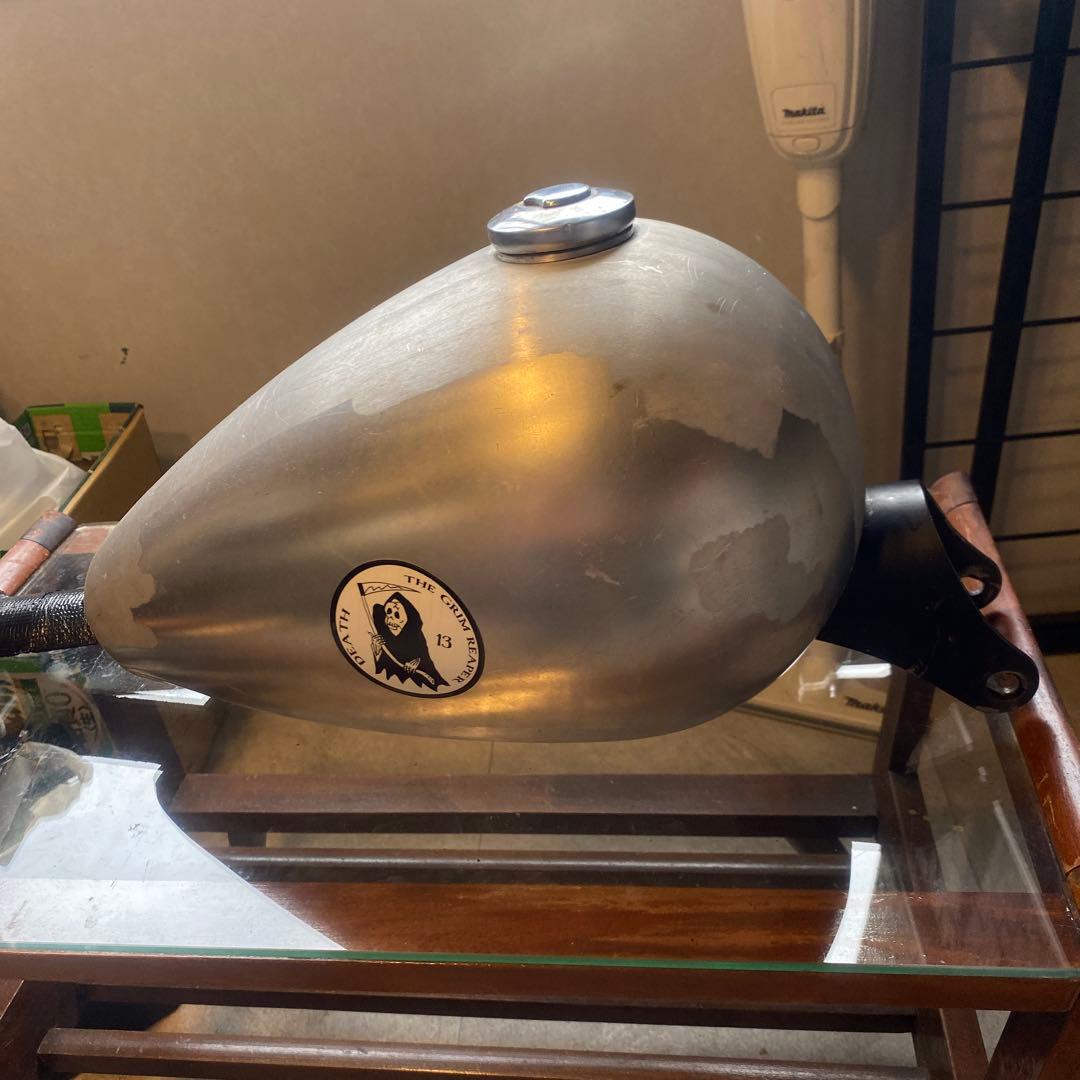 アルミ製タンク　ハーレー　スポーツスター　インジェクション用　ピーナッツタンク