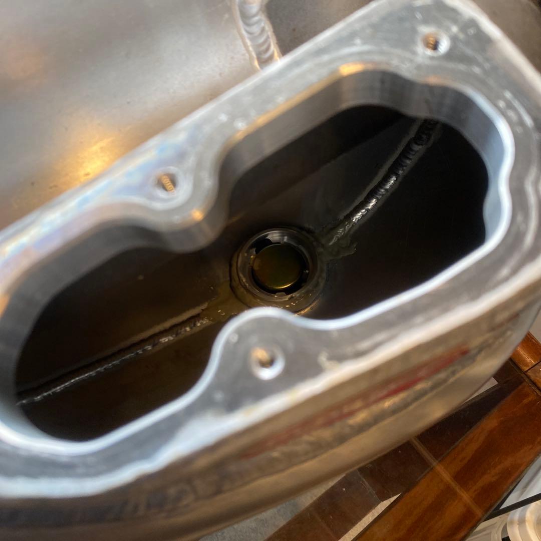 アルミ製タンク　ハーレー　スポーツスター　インジェクション用　ピーナッツタンク