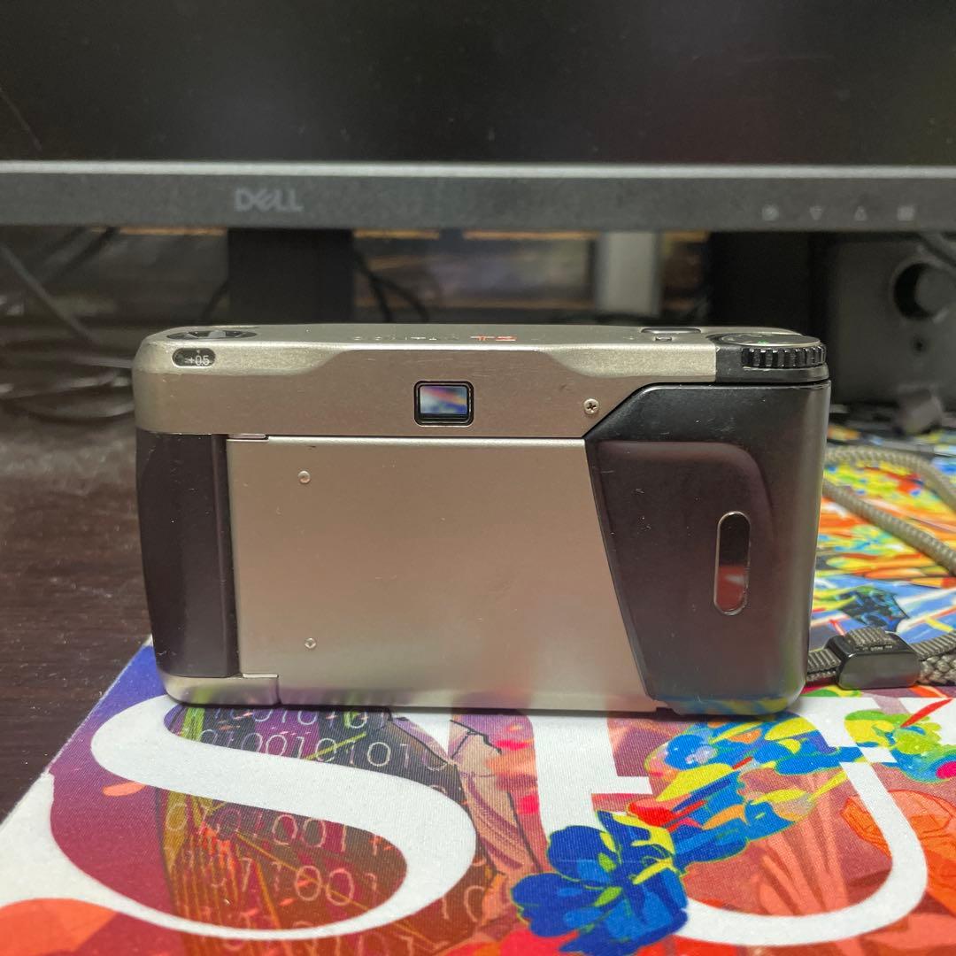 (値下げ可能) CONTAX T2 コンパクトフィルムカメラ　中古品