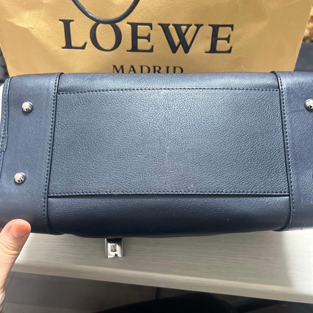 LOEWE 紺 アマソナ バッグ