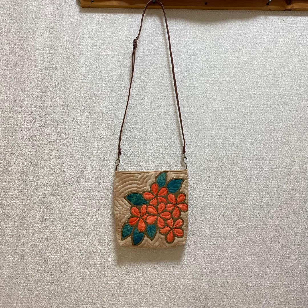 ハワイアンキルト◆ショルダーバッグ◆プルメリア◆ハンドメイド