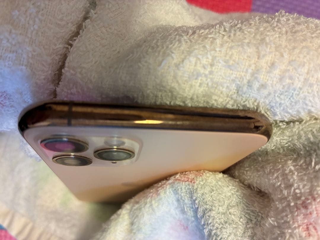 iPhone11 Pro 256GB ゴールド SIMフリー バッテリー82％