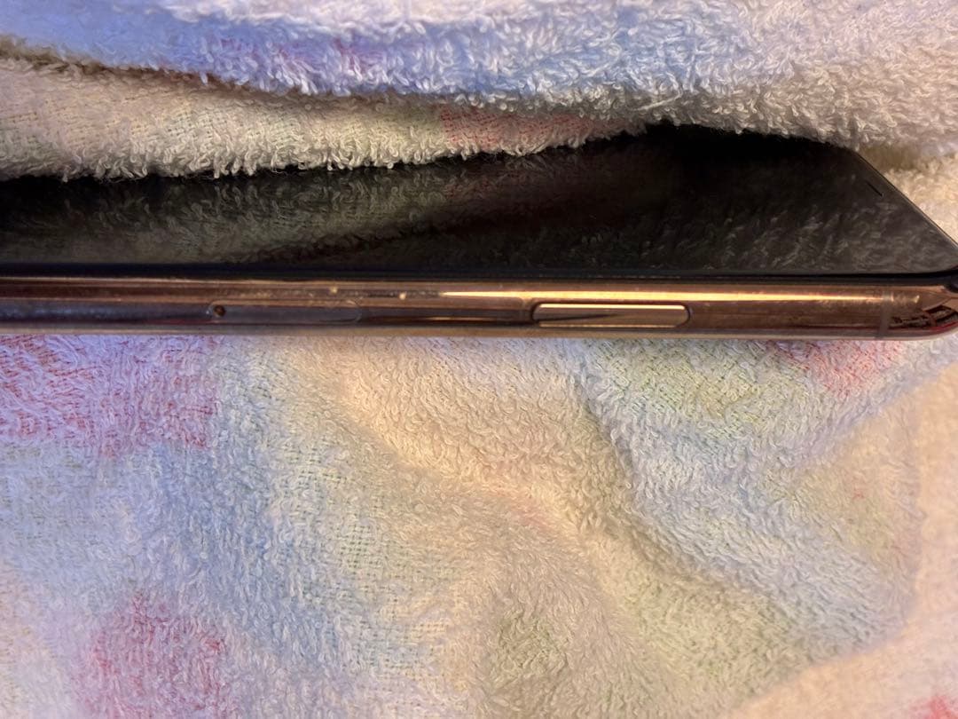 iPhone11 Pro 256GB ゴールド SIMフリー バッテリー82％