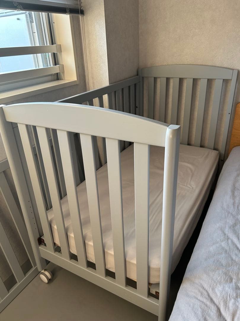 Boori コンパクト ベビーベッド　カプリ　ライトグレー