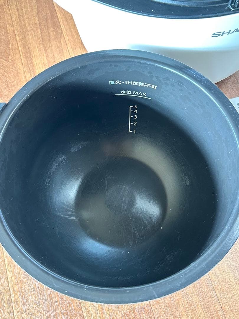 シャープ ヘルシオ ホットクック KN-HW24G-W（2021年製）