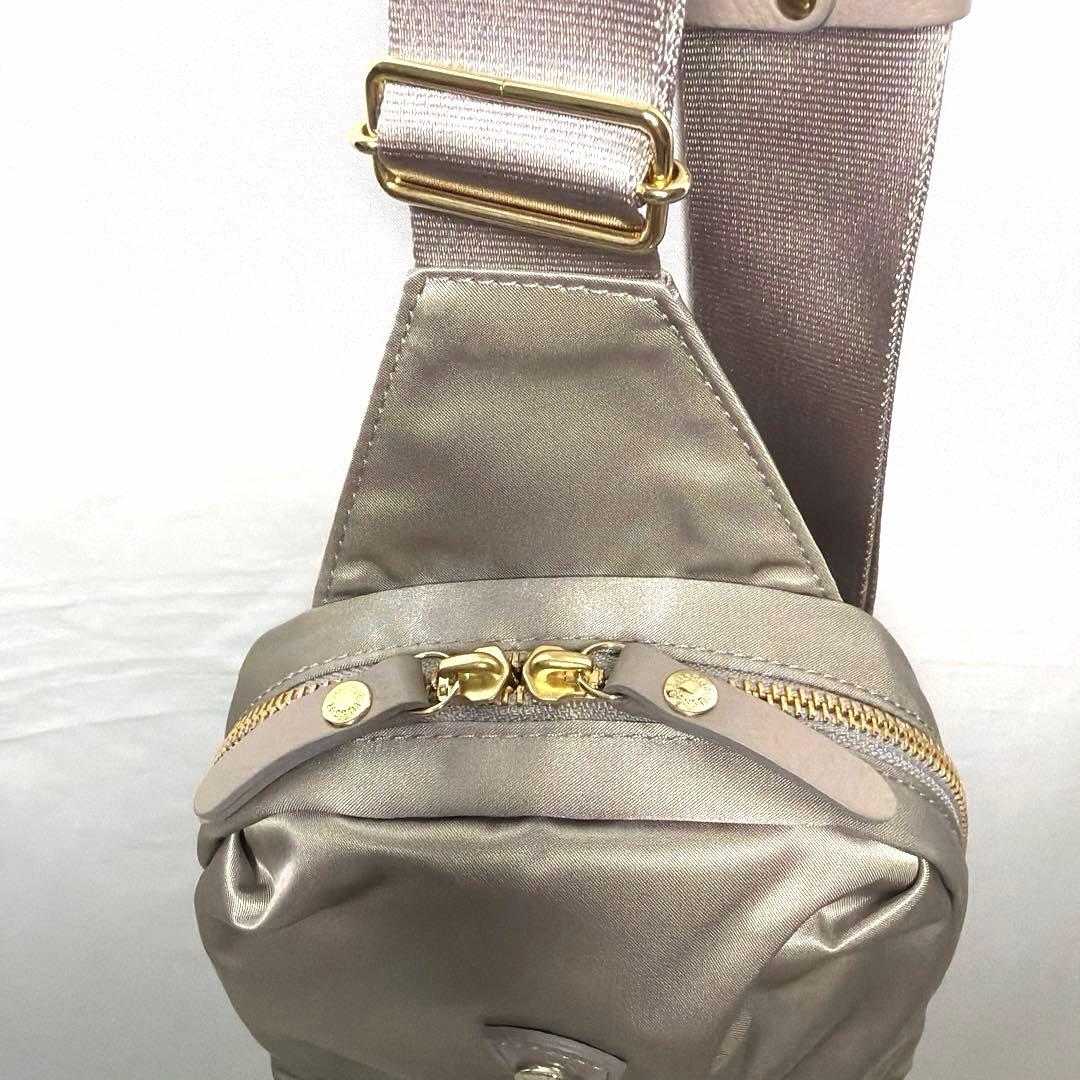 russet ボディバッグ【THE CLOUDS NYLON】　ユニセックス