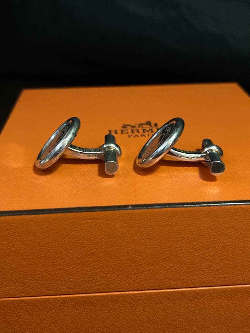 美品 エルメス セリエ ロゴ ラウンドシェイプ カフス シルバー AG925