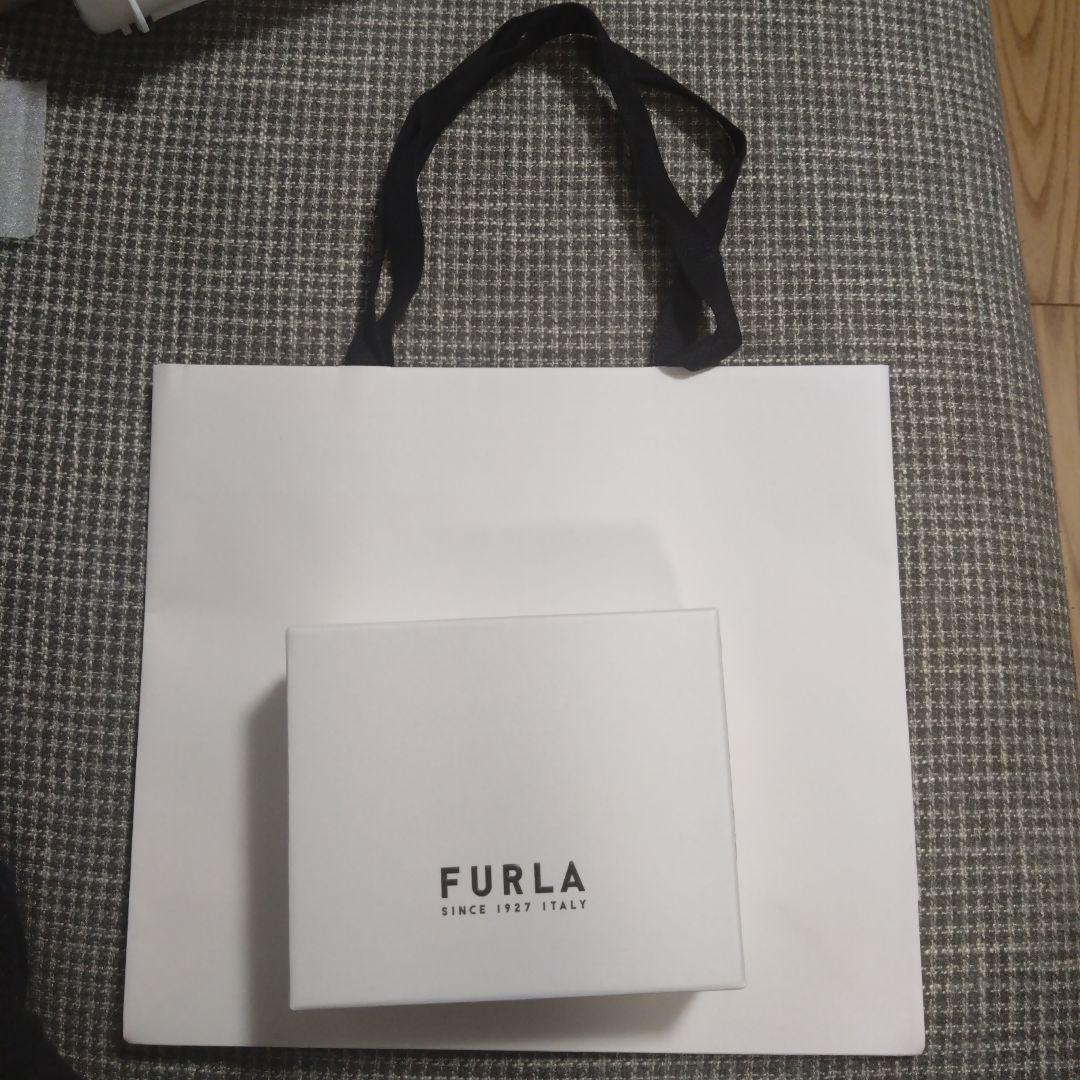 FURLA 名刺入れ　黒