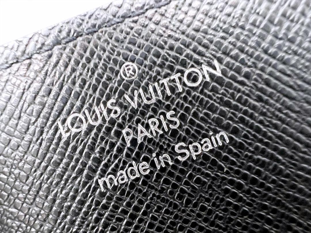 ルイヴィトン　タイガ　カルトドゥ　ヴィジット　名刺入れ　M30922