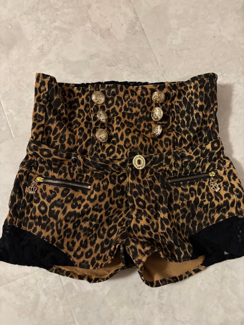 SALE平成 元祖d.i.a. 豹柄ハイウエストショートパンツ