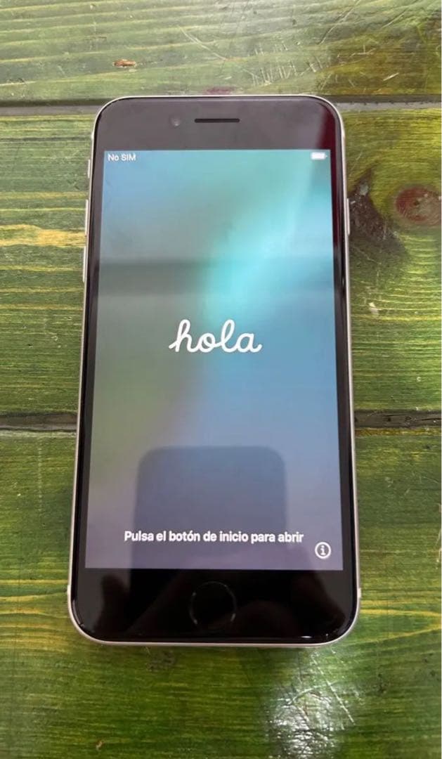 iPhone SE 第3世代 ジャンク品 バッテリー77% SIMフリー箱付き