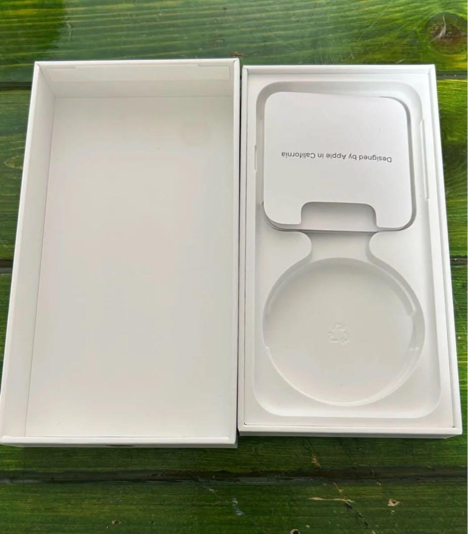 iPhone SE 第3世代 ジャンク品 バッテリー77% SIMフリー箱付き