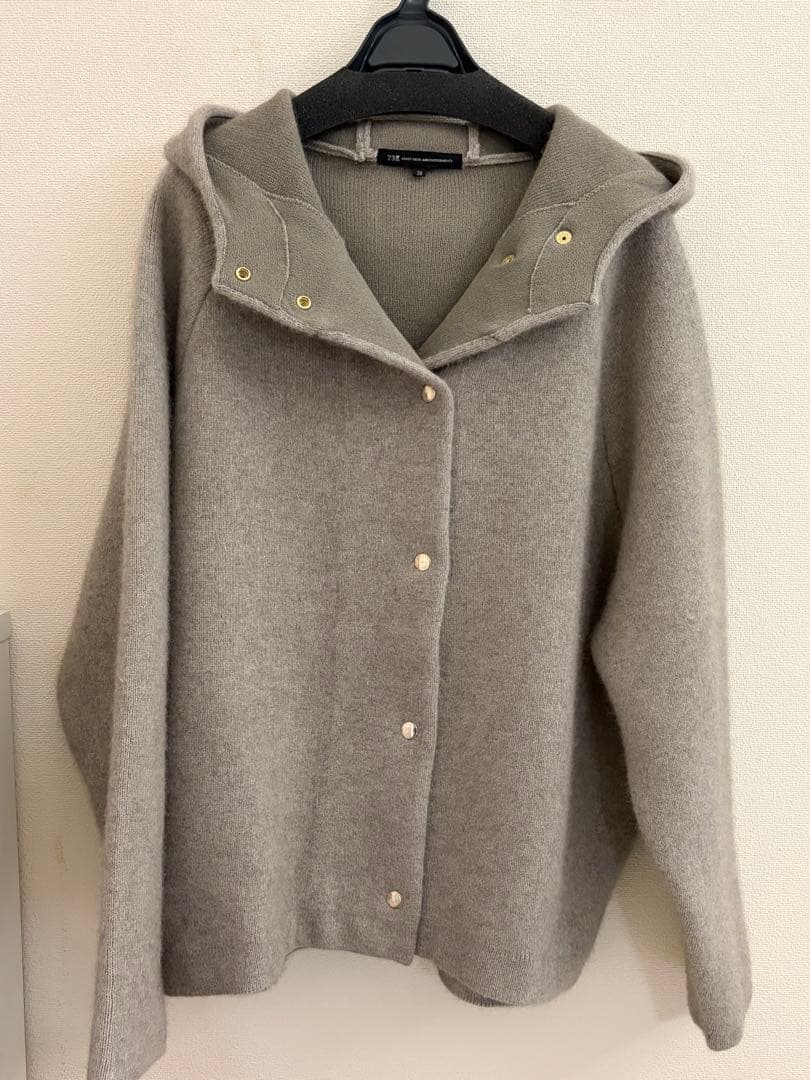 23区 【VERY掲載】ラクーンブレンドダブルフェイス ニット フーディー