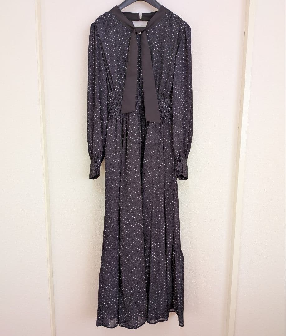 プロポーションボディドレッシング♡ボウタイ　ワンピース　シャーリング　ドット