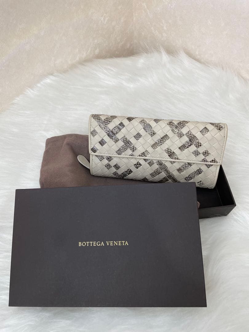 Bottega Veneta 長財布 ホワイト/グレー