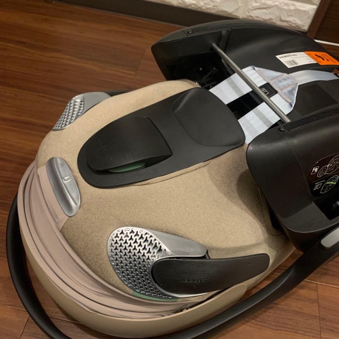 美品 Cybex Cloud T i-Size plus ベージュ アダプター付