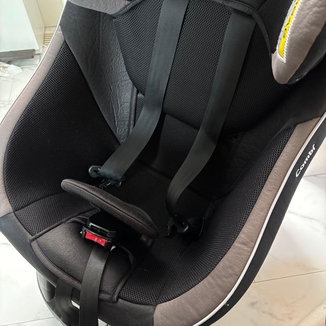 Combi クルムーヴスマートエッグショックJG-600 チャイルドシート