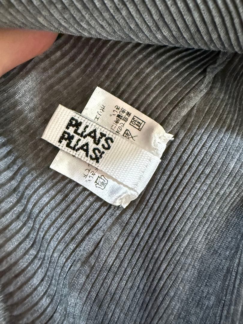 プリーツプリーズPLEATS PLEASE