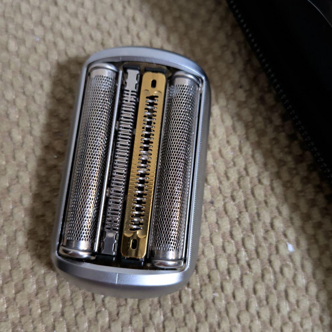 ブラウンseries9pro+(プロプラス)　シェーバー