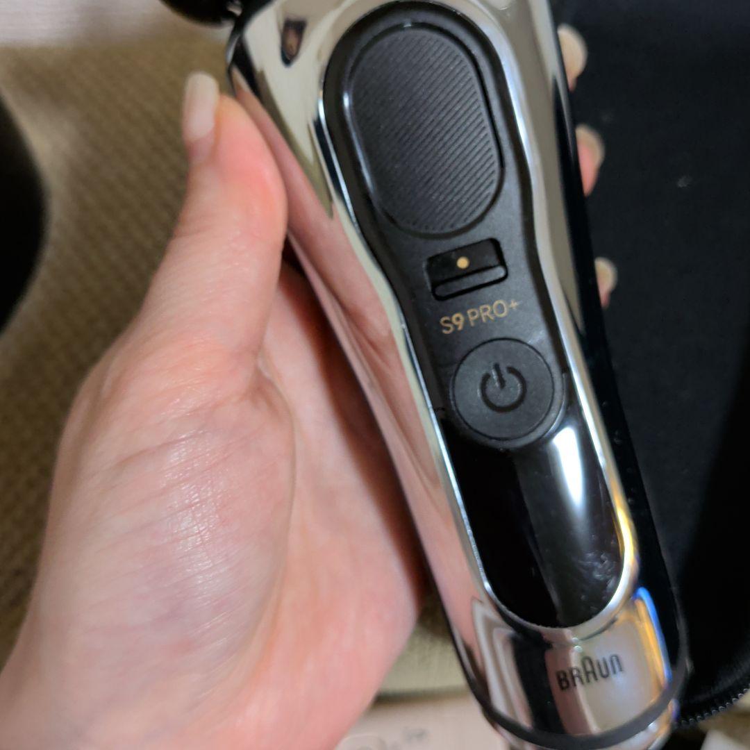 ブラウンseries9pro+(プロプラス)　シェーバー