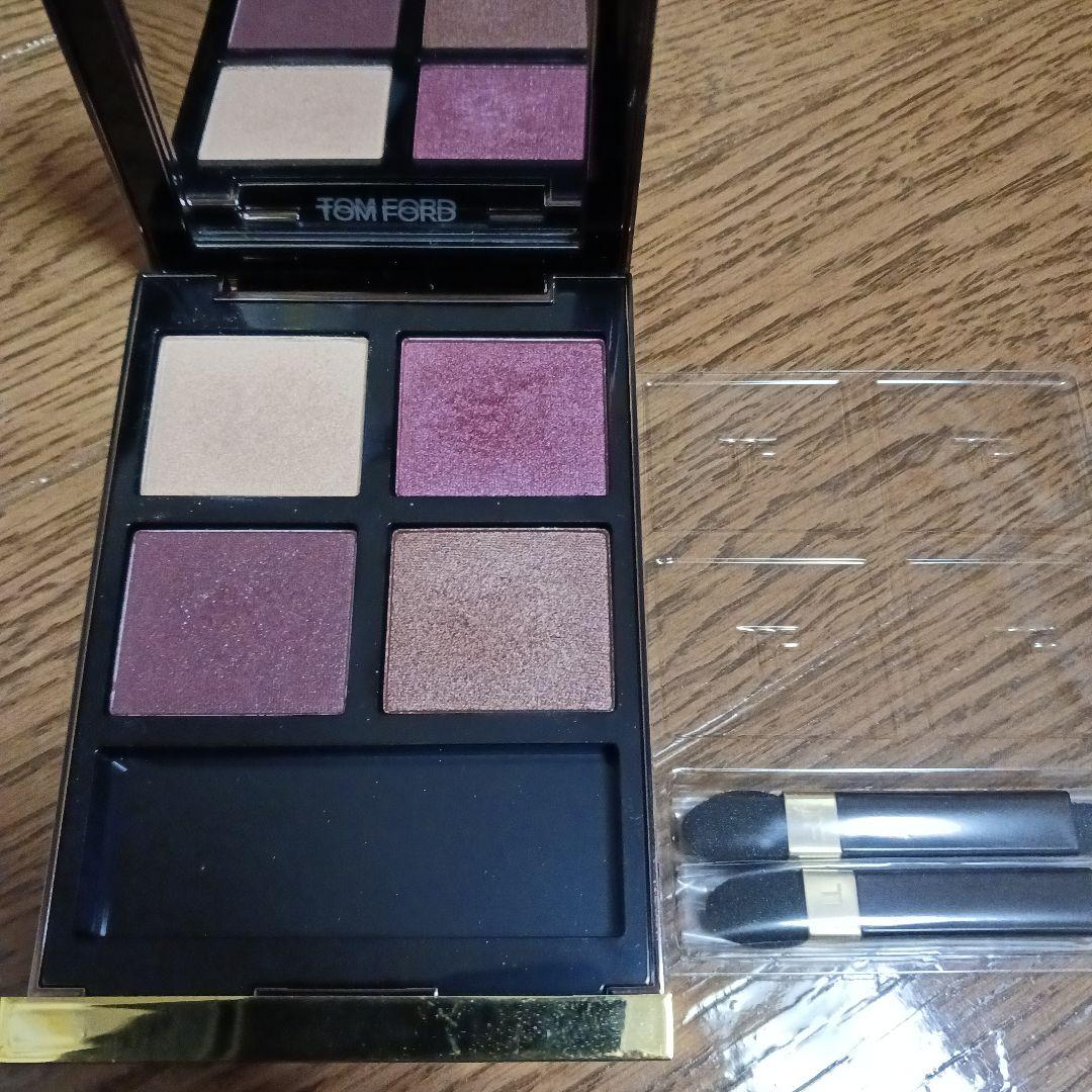 TOM FORD ヴァージンオーキッド プリティベイビー バーニッシュドアンバー