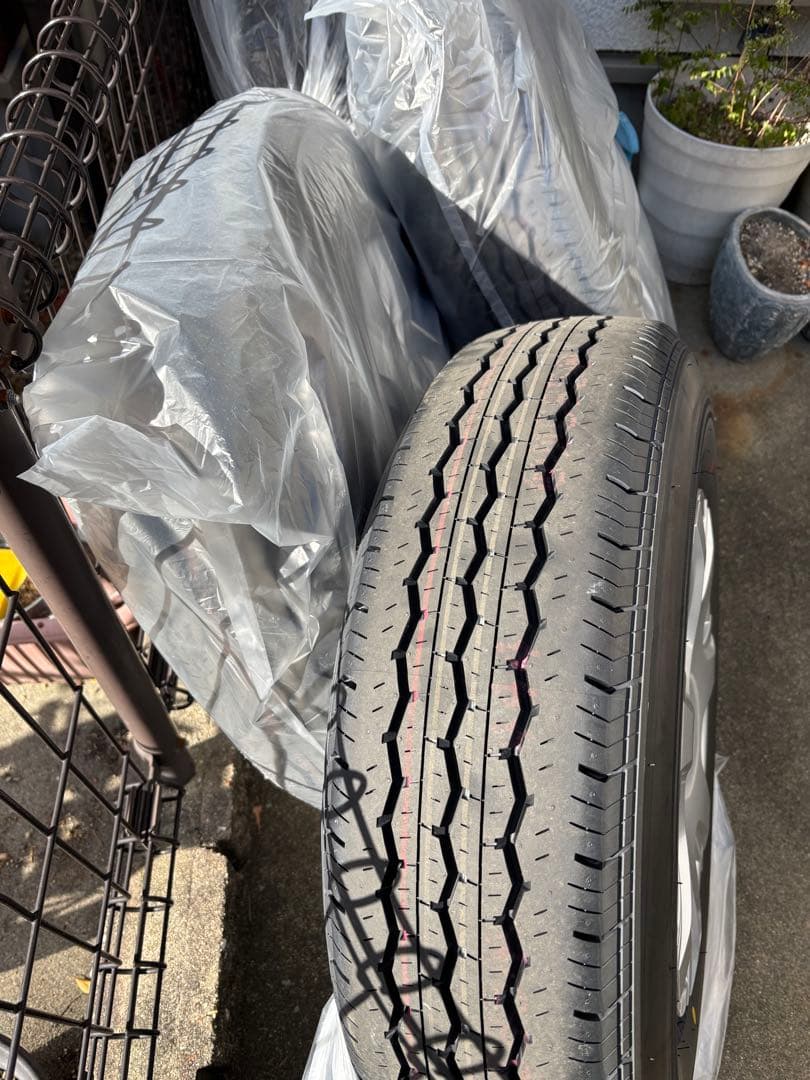 みっつぁん　ハイエース1/10納車 新車外し大阪北部近辺受渡限定純正