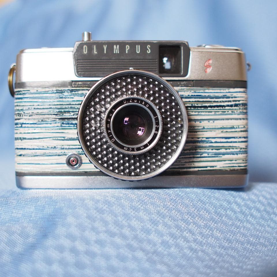 ドレスアップ PEN-EE S \"イタリアンレザー\" 整備済 ハーフカメラ