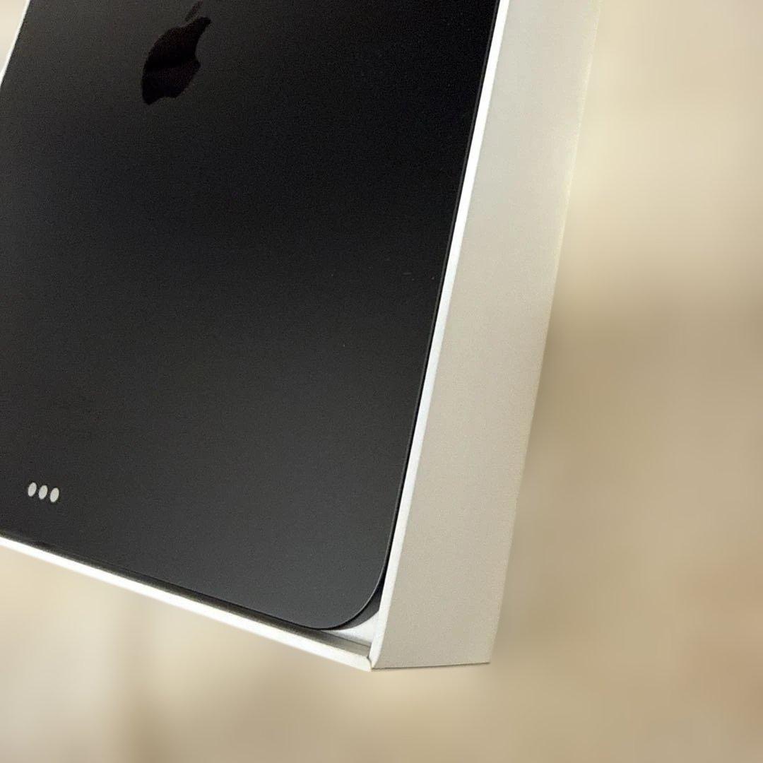 iPadPro M4 13インチWi-Fi256gb ほぼ新品バッテリー100%