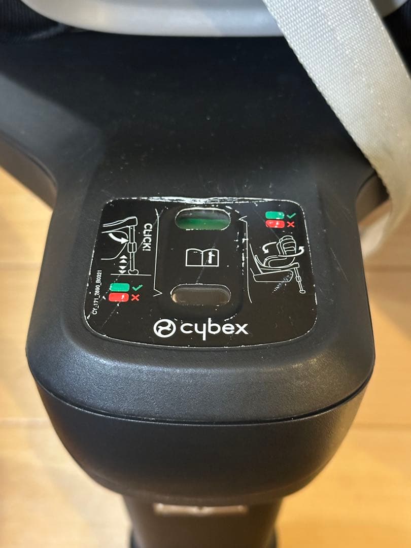 サイベックス　シローナ　SX2 i-Size ISOFIX