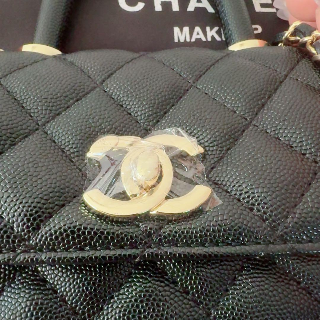 CHANEL ノベルティ キルティング ショルダーバッグ ハンドル