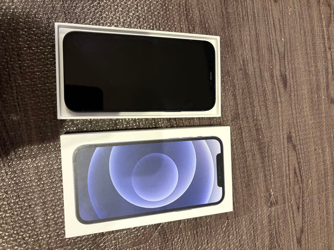 猫*様 SIMフリー　Apple iPhone 12 ブラック 64GB 本体