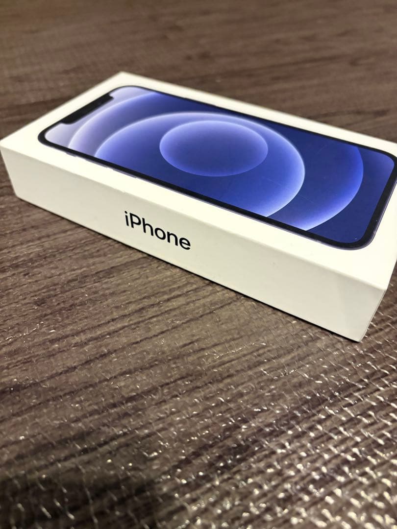 猫*様 SIMフリー　Apple iPhone 12 ブラック 64GB 本体