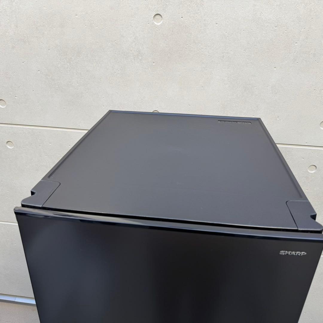 196⭐️2025年製★ほぼ新品★シャープ　冷蔵庫　右、左開き　一人暮らし