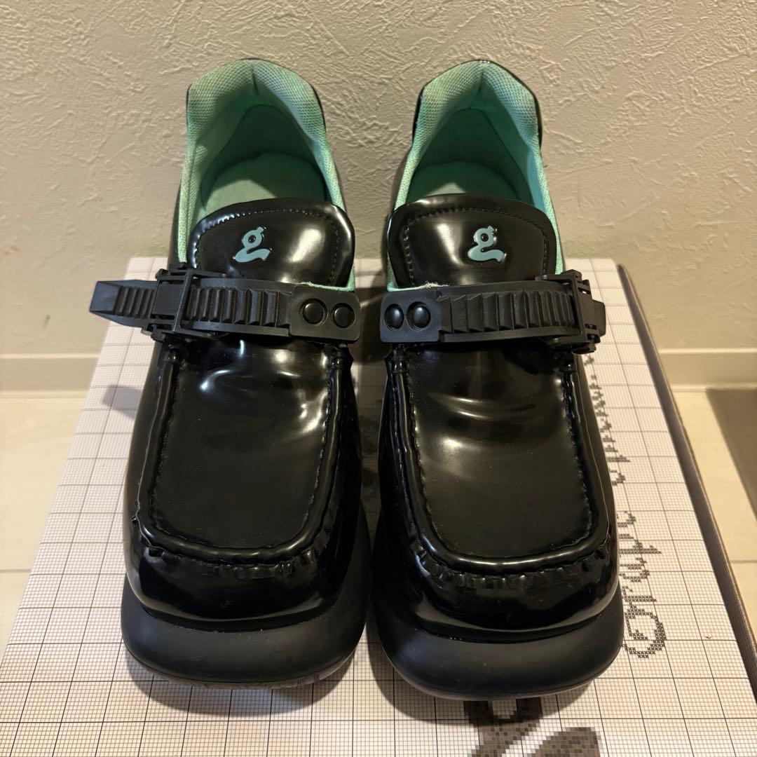 靴 GRAPE MICROFIBER LEATHER BLACK SHOES