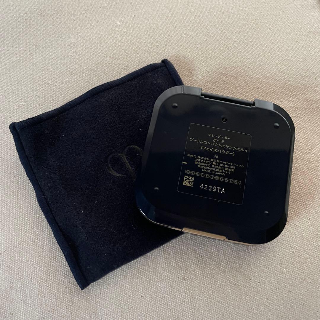 【クレ・ド・ポー ボーテ】プードルコンパクトエサンシエルｎ