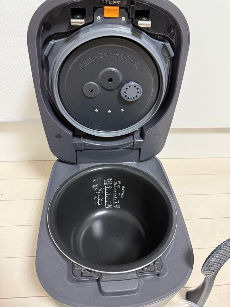 象印　ZOJIRUSHI 炎舞炊　nw-na10