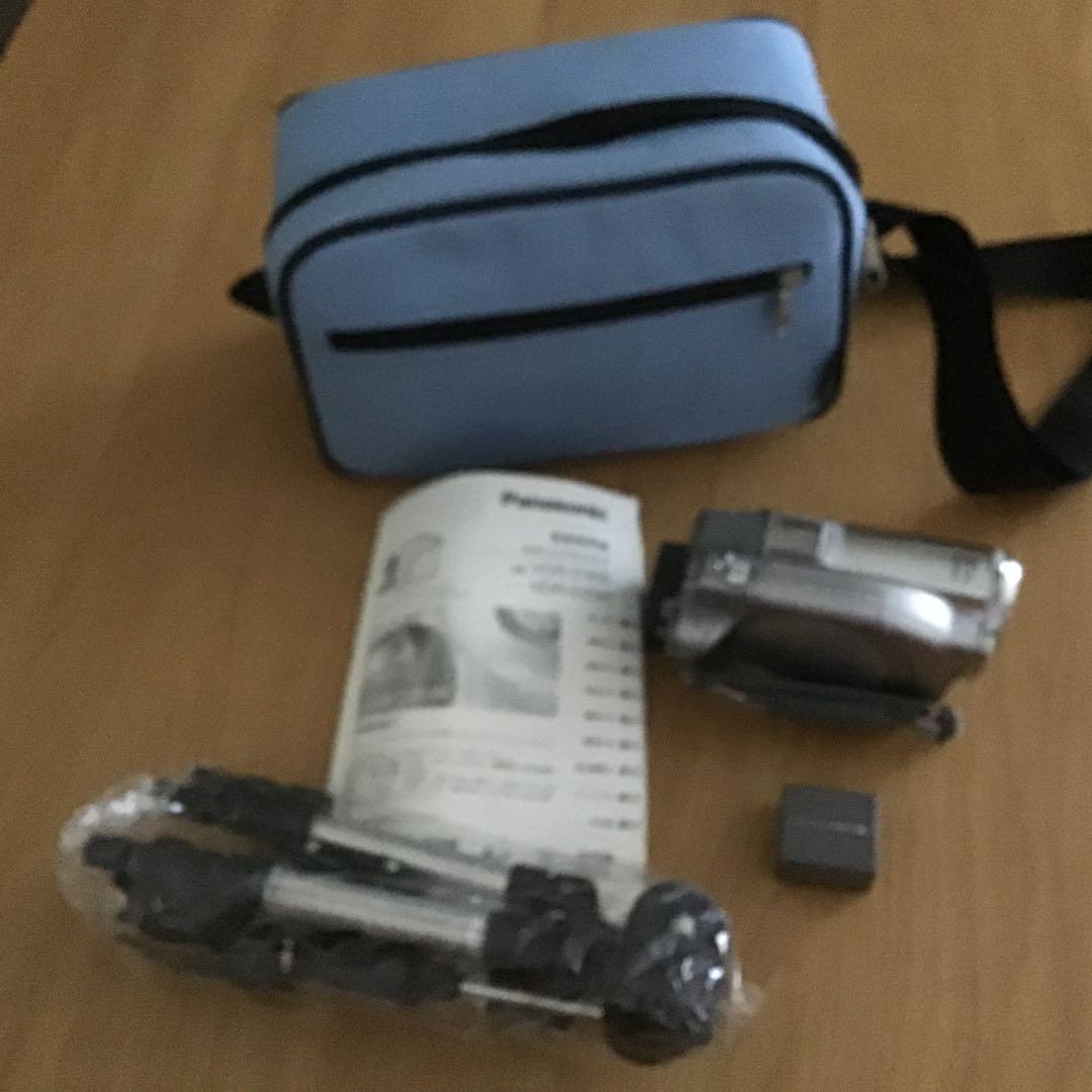 Panasonic HDC-SD250 ビデオカメラ 本体　充電器無しで良ければ