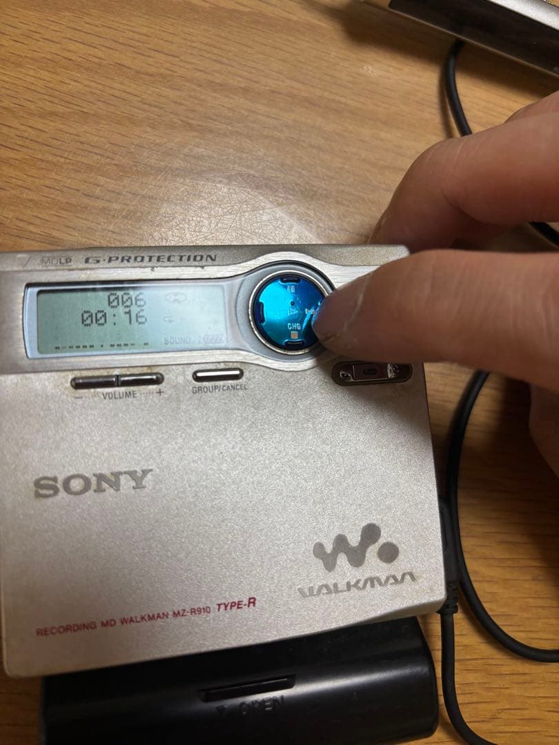 SONY ソニー MDウォークマン レコーダー MZ-R910★中古
