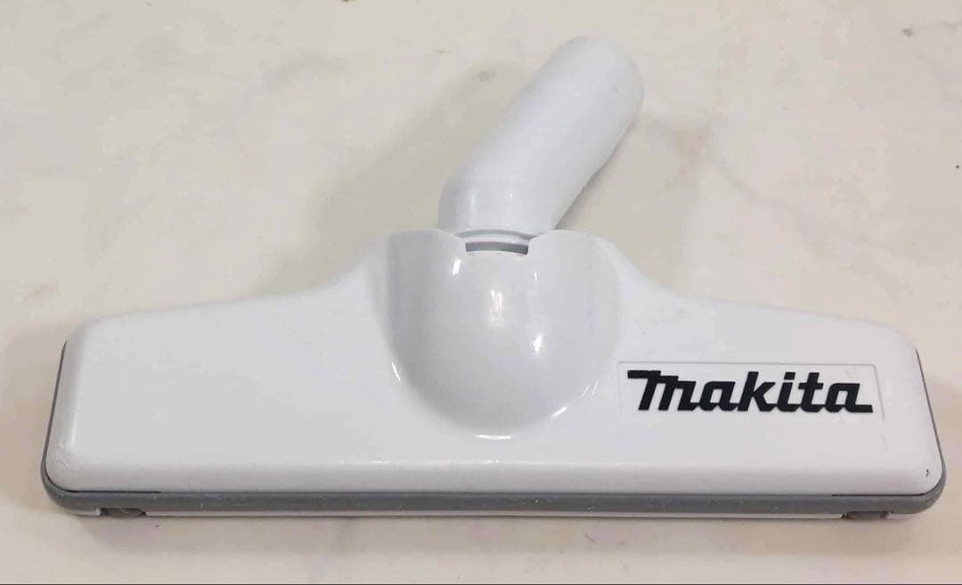 マキタ 充電式クリーナー CL108FD ②