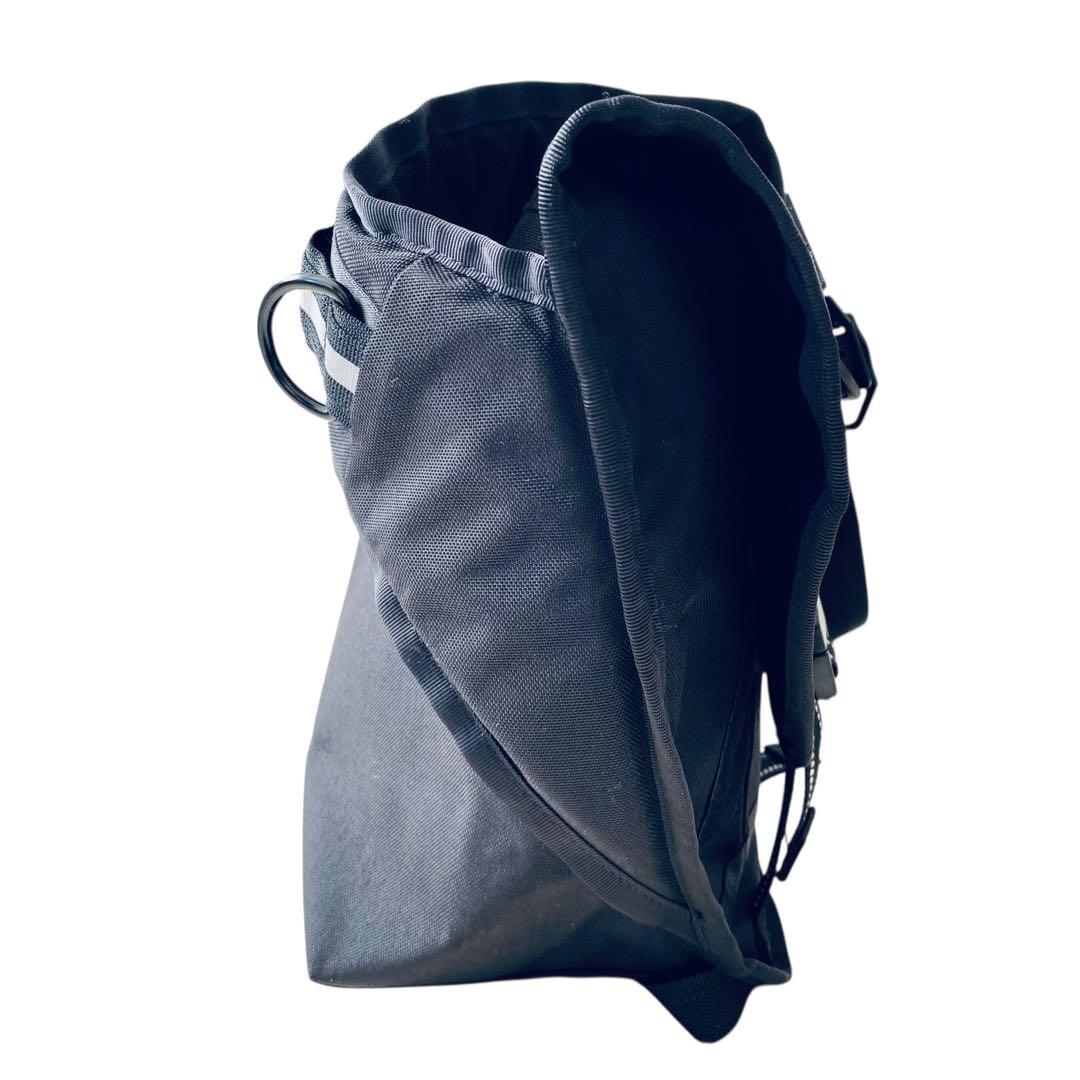 CHROME クローム【極美品】ミニメトロ オールブラック メッセンジャーバッグ