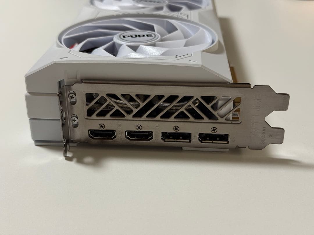 グラフィックボード・グラボ・ビデオカード Sapphire PURE AMD Radeon RX 7800 XT 16GB