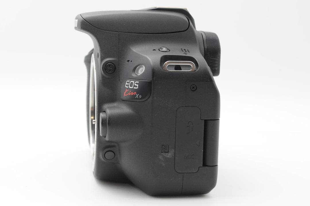 ☆ほぼ新品②☆新生活応援☆ Canon EOS Kiss x9 ダブルレンズ