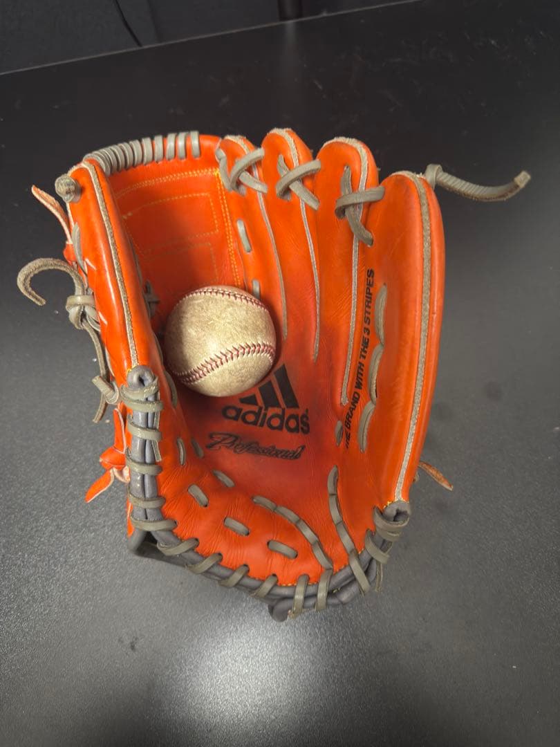 超貴重　早い者勝ち　アディダス　硬式投手用グローブ　斉藤和巳モデル