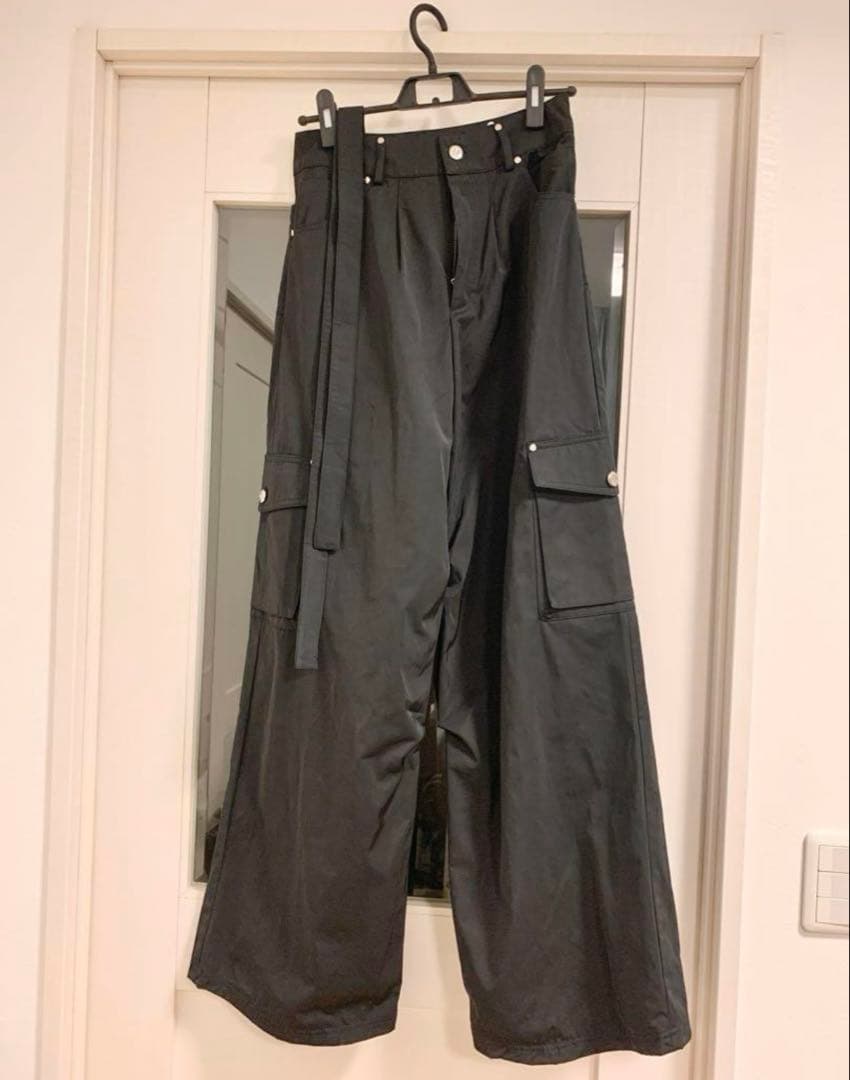 パンツ andwang string tuck cargo pants