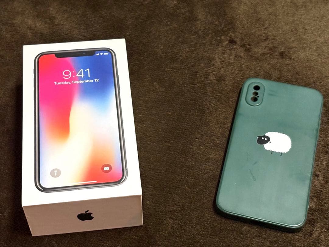 (値下げしました！)Apple iPhone X 256GB シルバー 箱付き