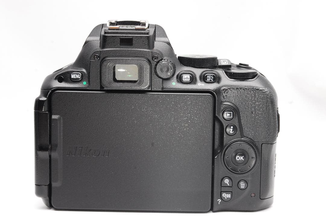 ♥カメラデビューに♥Wi-Fi &自撮り♥ Nikon D5500