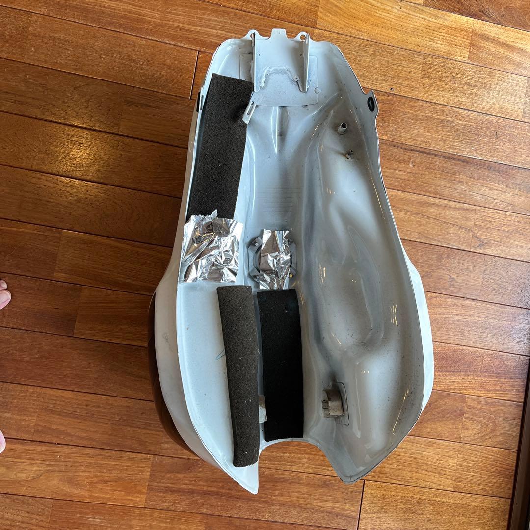 HONDA CB1300 SC タンク ホワイト/レッド