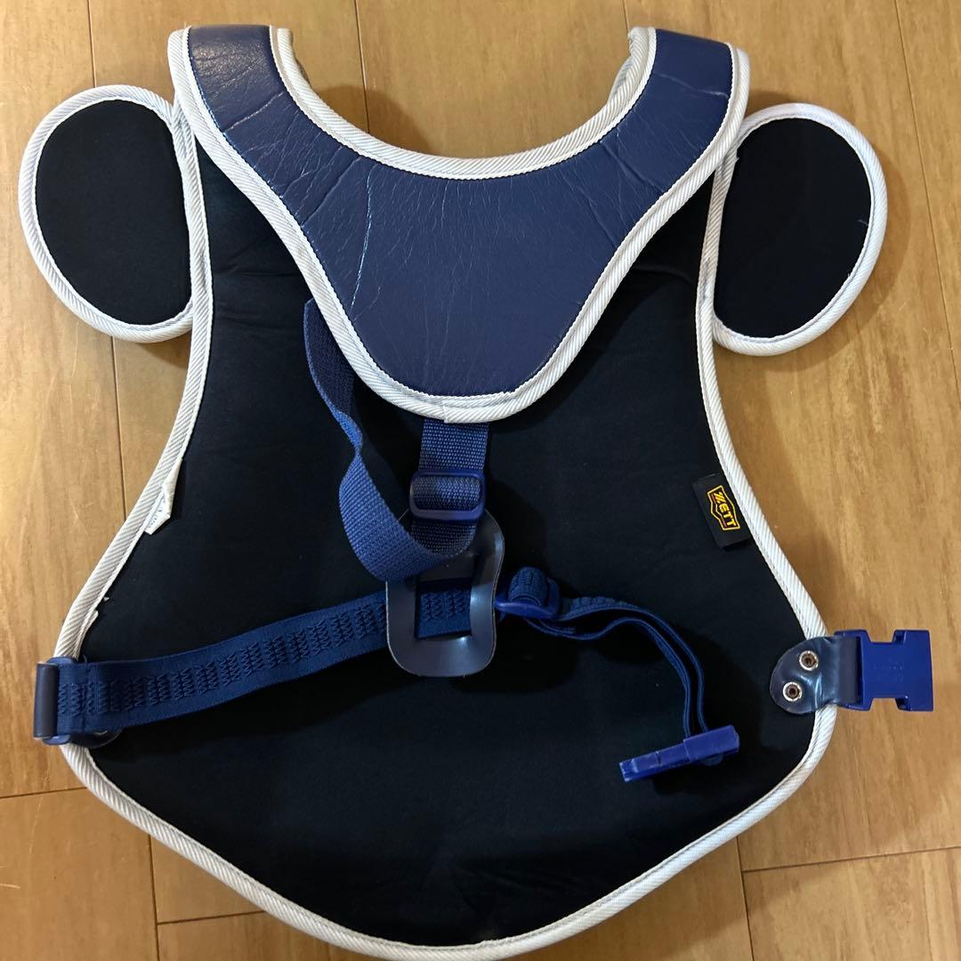 ☆*彡様 少年軟式用　キャッチャー　プロテクター　レガース