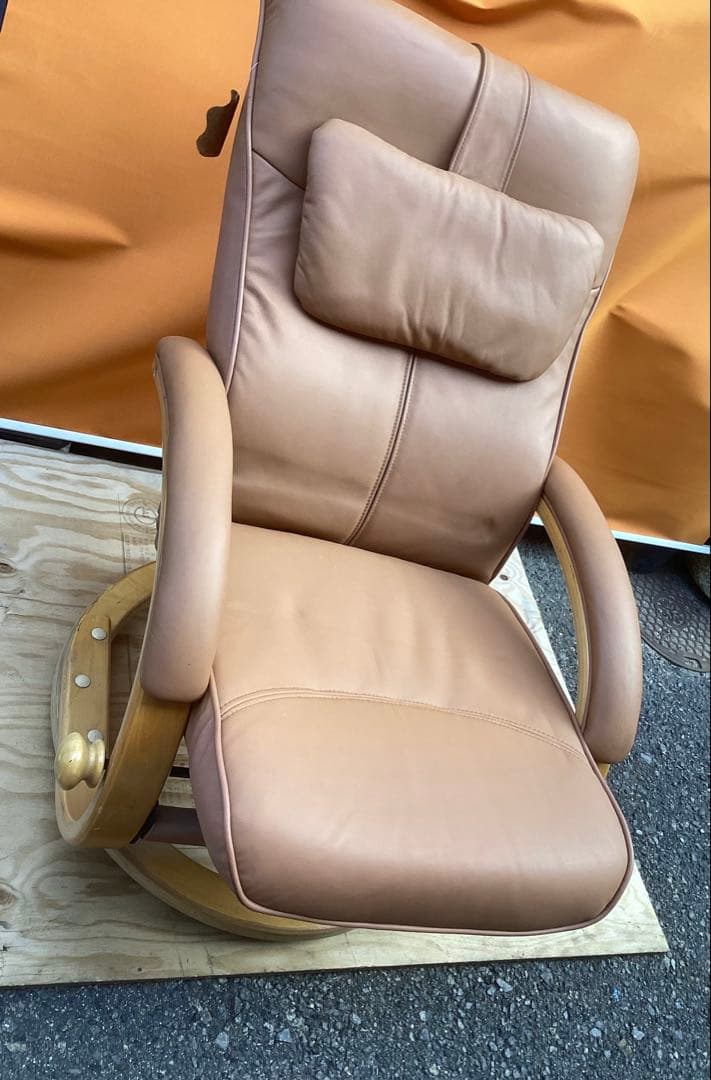輸入品 高級 革張りリクライニングチェア 360°回転式 中古美品